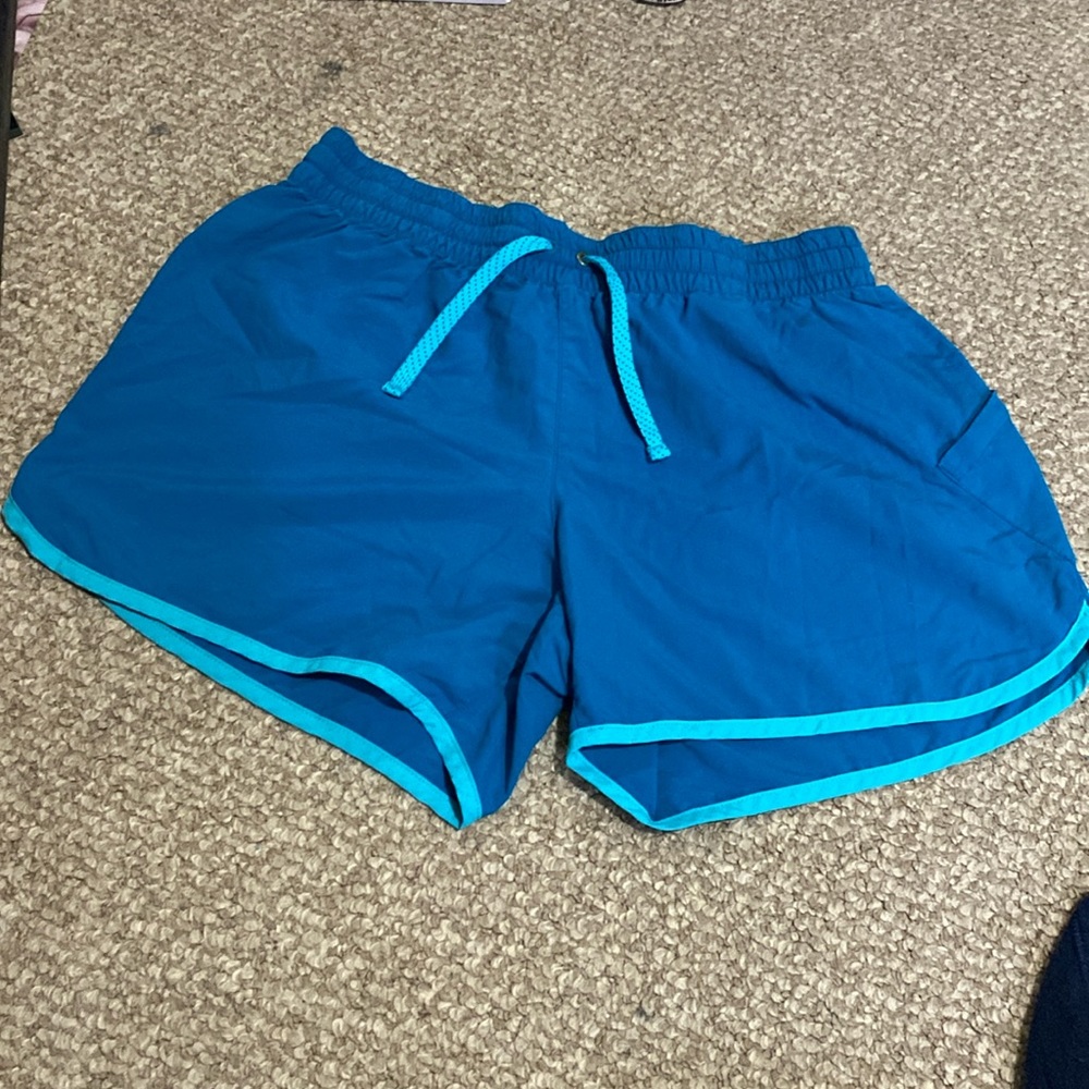 Blue size medium Columbia shorts